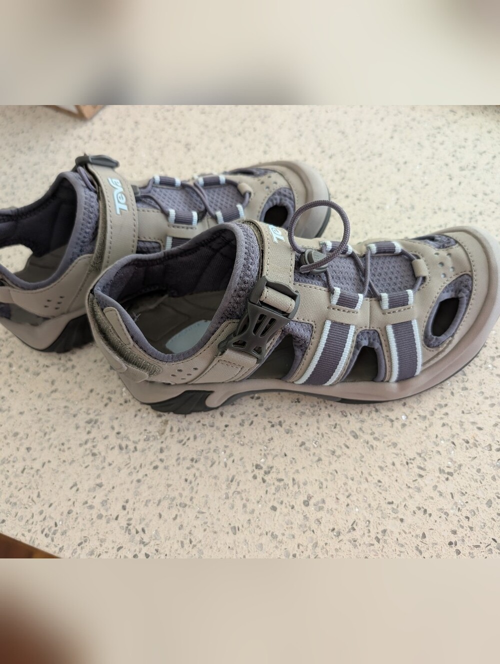 Teva Omnium 2 Outdoor Closed-Toe Hiking Sandals NWOT